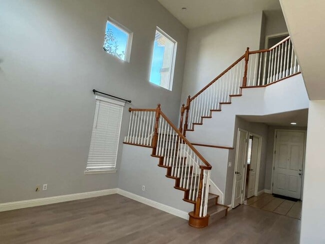 Building Photo - 4154 Golden Pond Way