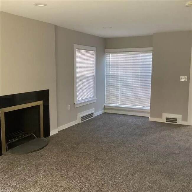 Building Photo - 3558 Cummings Rd