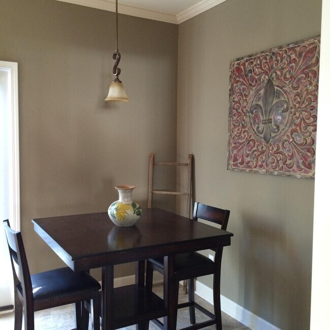 Dining Room - 8 Amity Ln