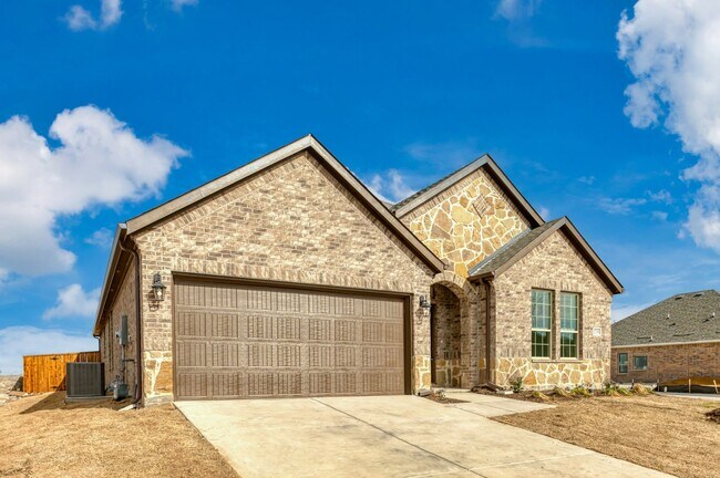 Foto del edificio - GORGEOUS 4 BEDROOM HOME LOCATED IN ANNA, TEXAS!