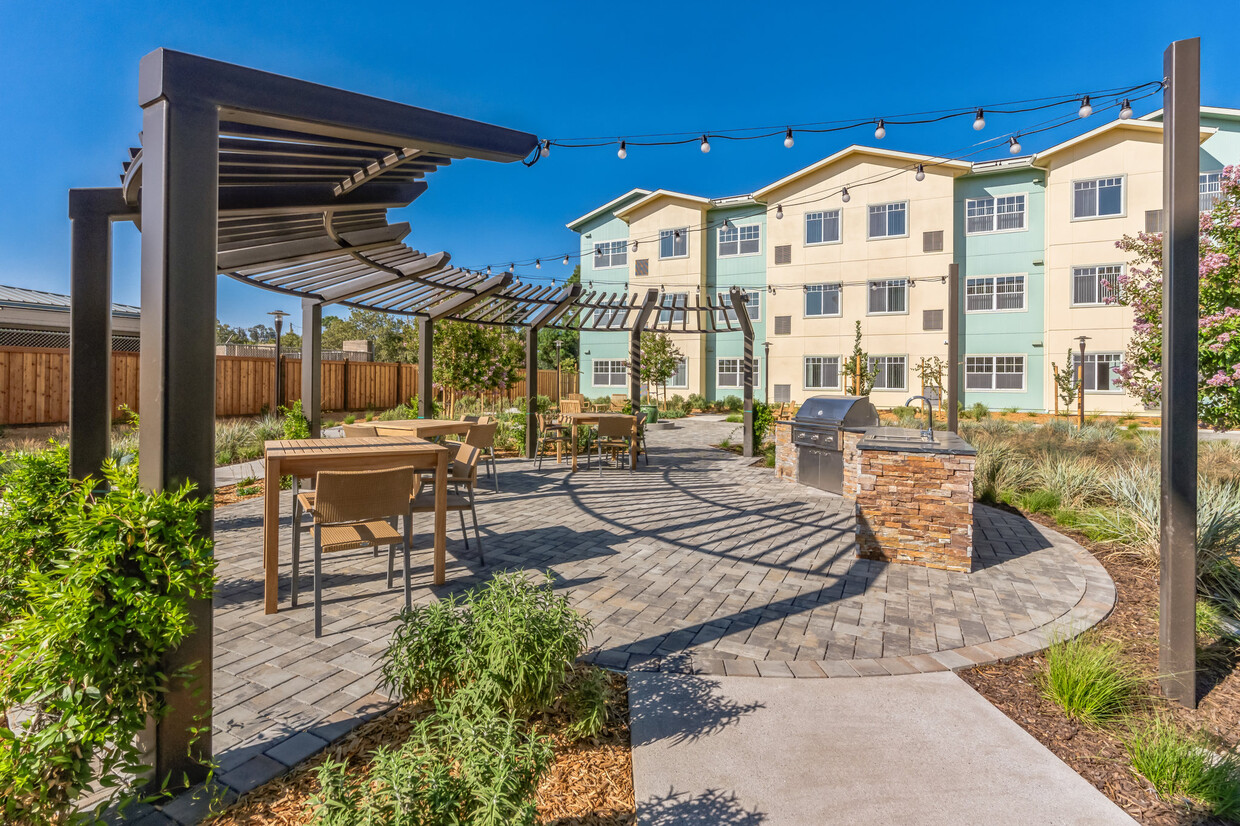 Residencias para personas mayores en Morgan Hill - Morgan Hill Senior Housing - Specials