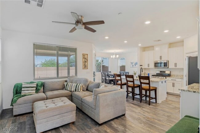 Foto del edificio - 976 Bluebell Brook St