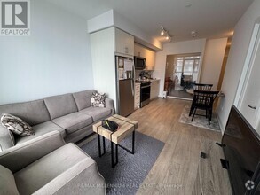 Building Photo - 2550-2550 Simcoe St N