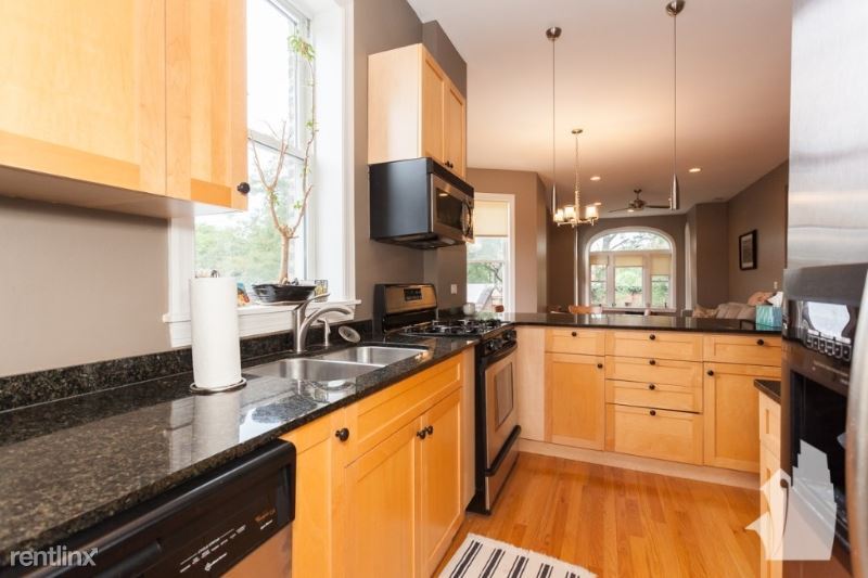 Foto principal - 8725 W Higgins Rd