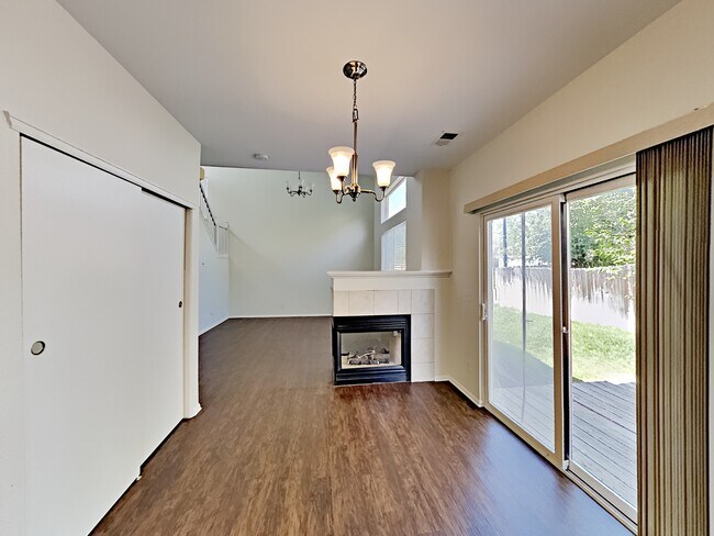 Foto del edificio - 19444 E Hollow Creek Dr