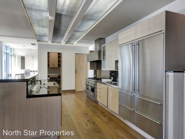 Building Photo - 4 br, 5 bath House - 5525 SW Woods Ct.