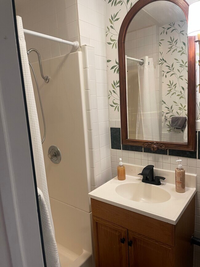 Foto del edificio - 1737-1/2 S 10th St