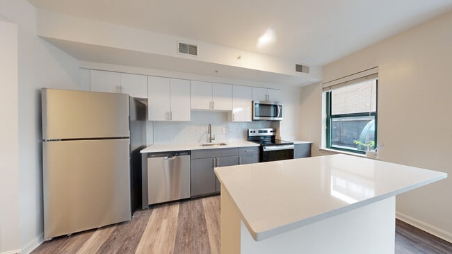 Interior Photo - 1301 Thomas Circle