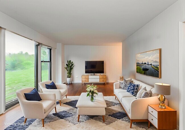 Foto del edificio - 4880 N Marine Dr