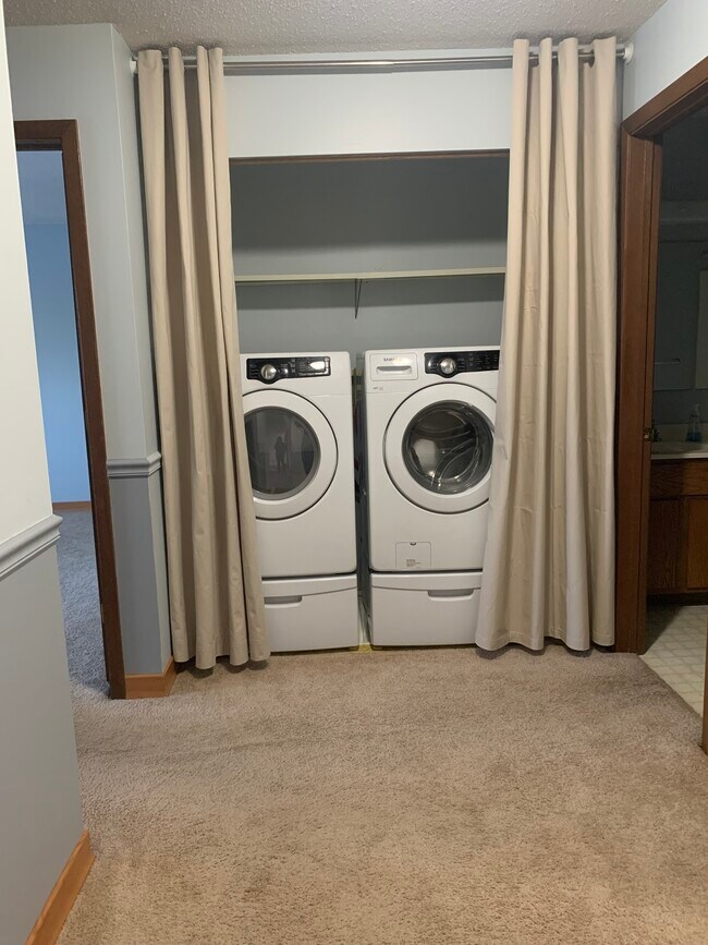 5607 Green Cir Dr Unit 219, Hopkins, MN 55343 Condo for Rent in