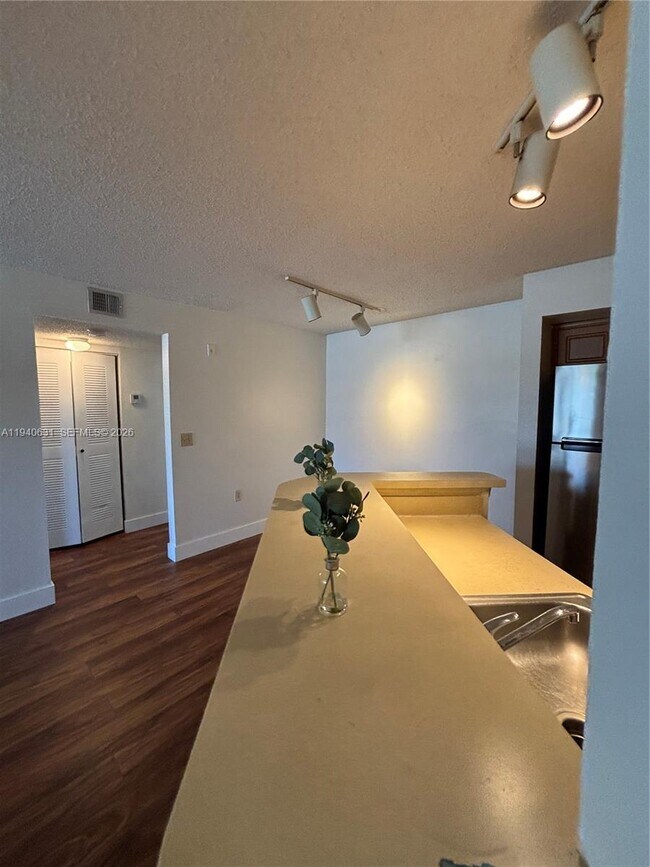 Foto del edificio - 12870 Vista Isles Dr