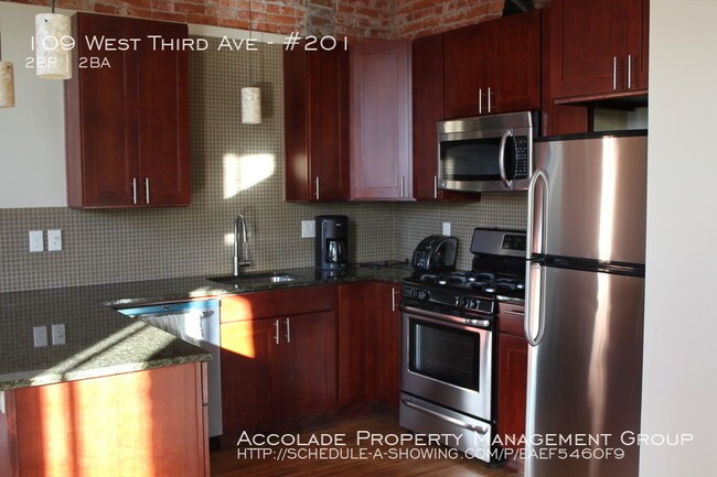 Foto del edificio - EXECUTIVE SUITE AVAILABLE FOR RENT