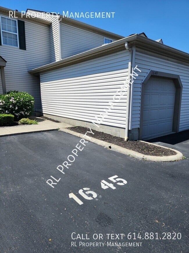 Foto del edificio - Spacious 2 bedroom 2.5 bathroom condo in t...