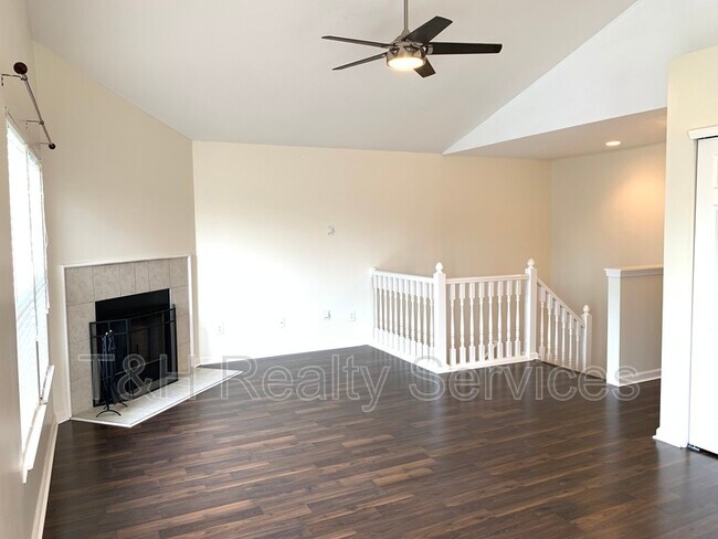 Building Photo - 13410 White Granite Dr