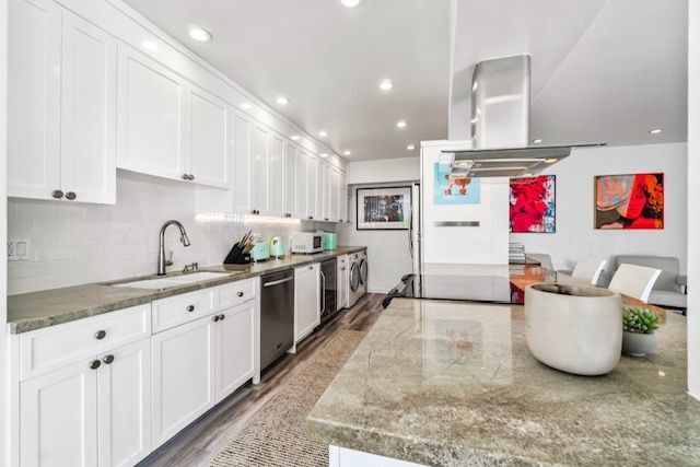 Foto del edificio - 1015 Kings Rd