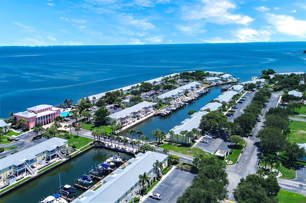 Foto principal - 5048 Beach Dr SE