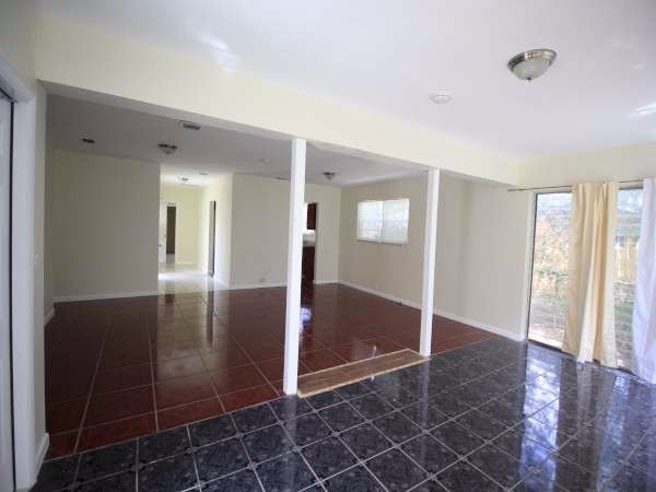 Foto del edificio - 14835 NE 10th Ct