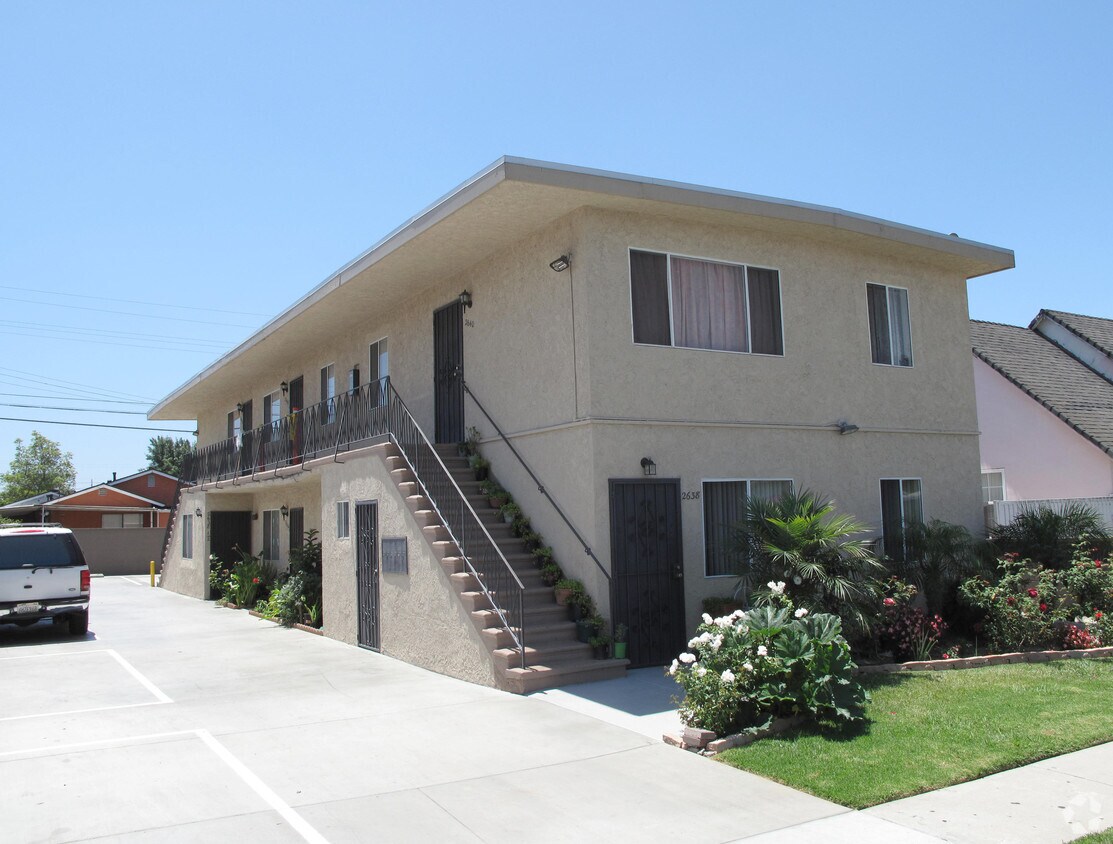 2638 E Monroe St, Carson, CA 90810 Apartments in Carson, CA