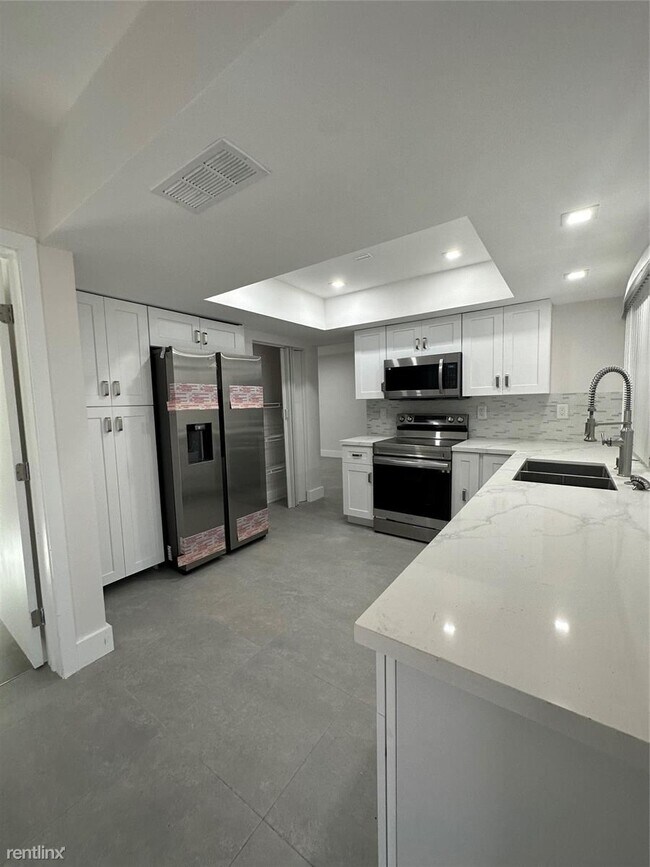 Foto del edificio - 3 br, 2 bath House - 6350 Liberty St