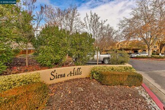 Building Photo - 440 Bollinger Canyon Ln