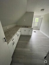 Building Photo - 12 Harding Pl