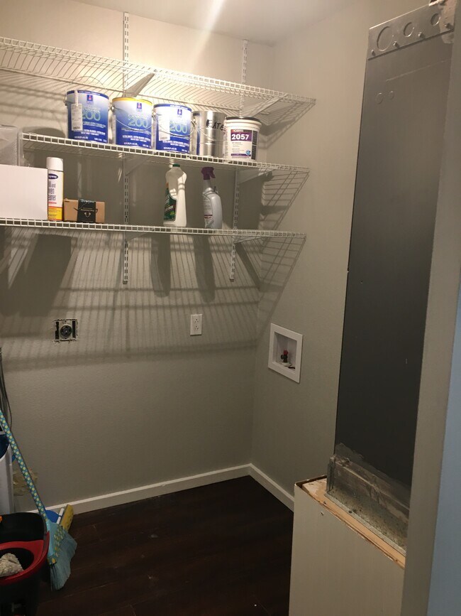 laundry room washer dryer hookups - 5923 Whittlesey Rd