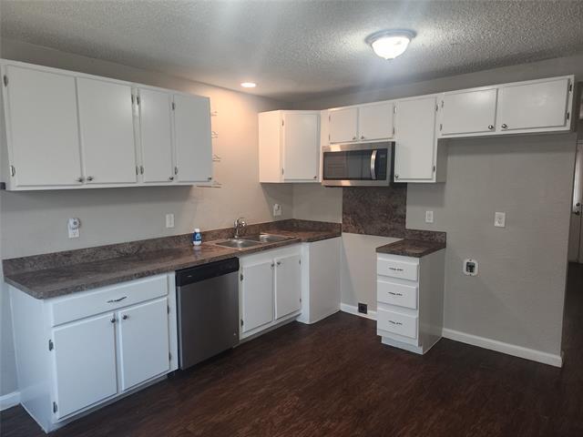 Building Photo - 2313 Carruthers Dr