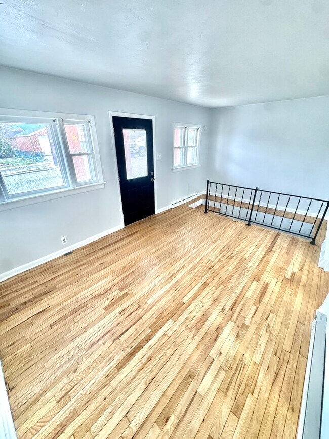 Foto del edificio - TWO BEDROOM Detached Home in Bethlehem Schools