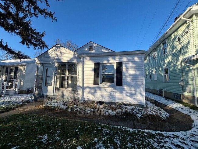 Foto del edificio - 1445 Southlyn Dr