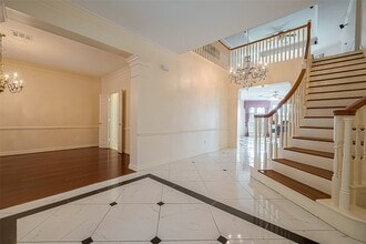 Building Photo - 1914 Rosebay Ct