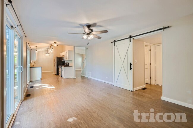 Foto del edificio - 3162 Boothbay Ln