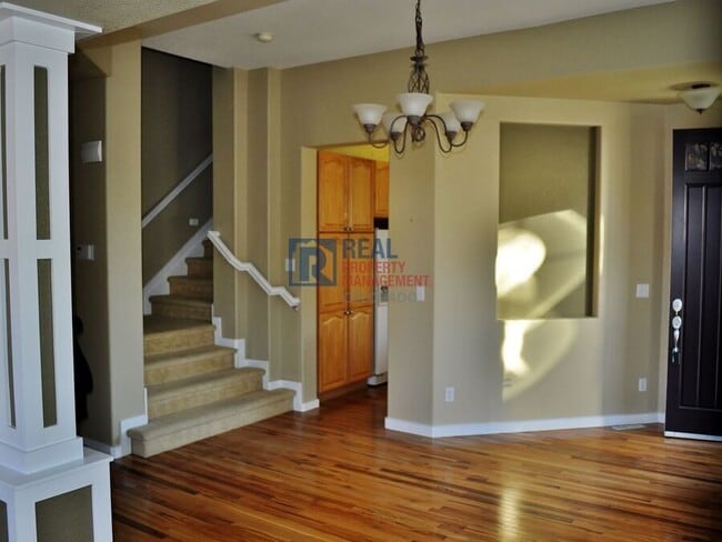 Building Photo - 14000 Winding River Ct