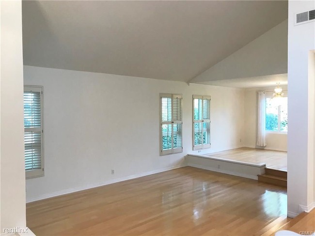 Building Photo - 4 br, 3 bath House - 1 Foxboro