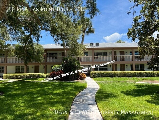 Building Photo - 1 Bed/1 Bath - Unit 208