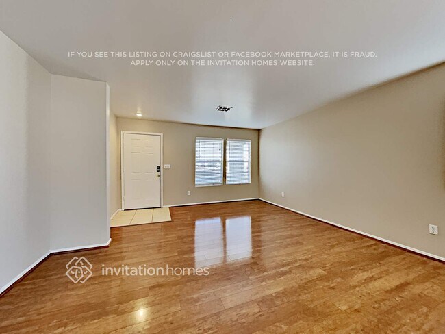 Building Photo - 876 Tollbrook Way