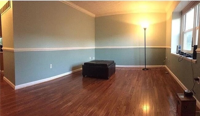 Building Photo - Lovely 3-Bedroom Aberdeen Townhome with Yard