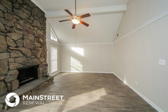 Building Photo - 3378 Hallshire Dr