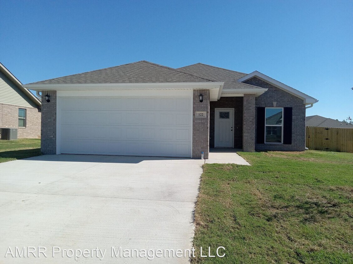 3 br, 2 bath House 122 SW Vanessa House Rental in Gentry, AR