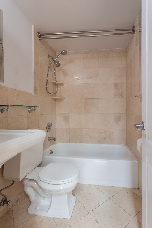 Foto del edificio - 350 W 21st St