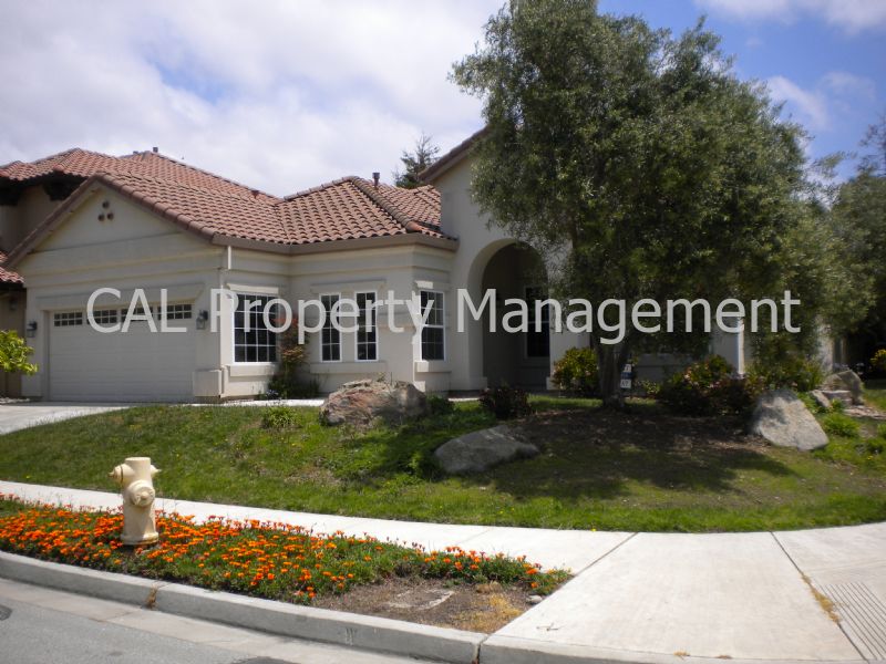 Foto principal - 2 Essex Cir