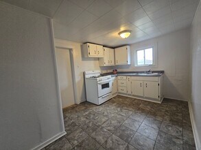 Building Photo - 2227 Freeport Rd