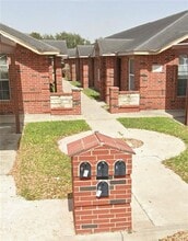 Building Photo - 3617 Zelma St