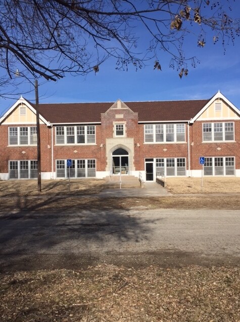 Primary Photo - Bown-Corby Apartments