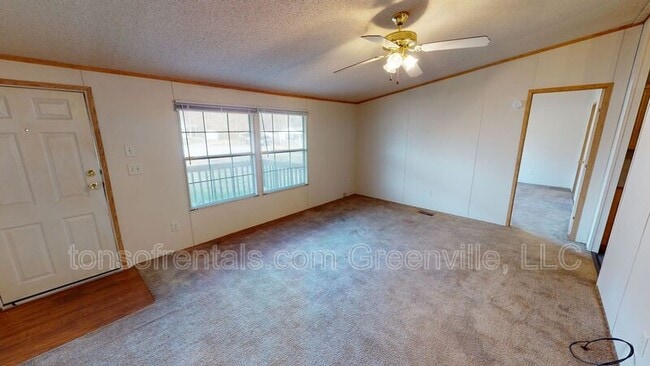 Building Photo - 202 Bunker Ct