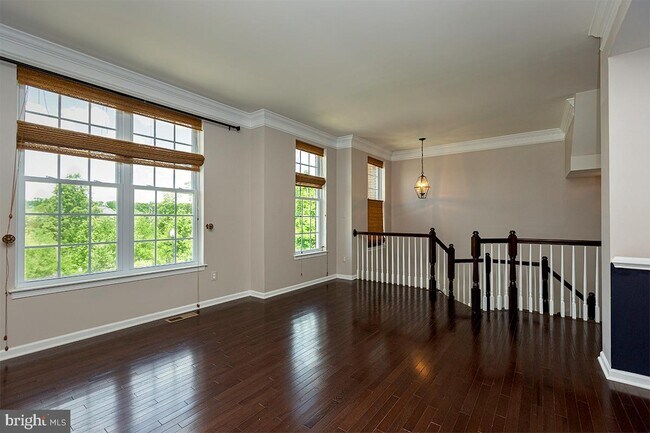 Building Photo - 25588 Creekmore Terrace