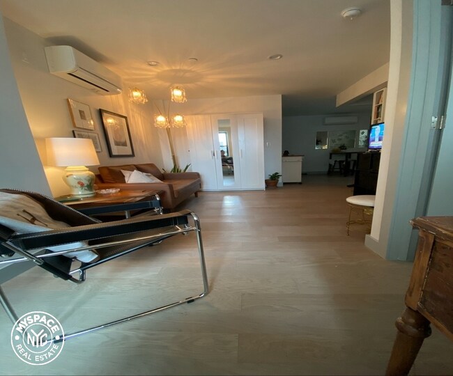 Foto del edificio - 287 Hawthorne St