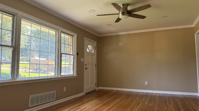 Building Photo - 2084 Mark Trail