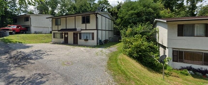 Building Photo - 141-143 Bradley St