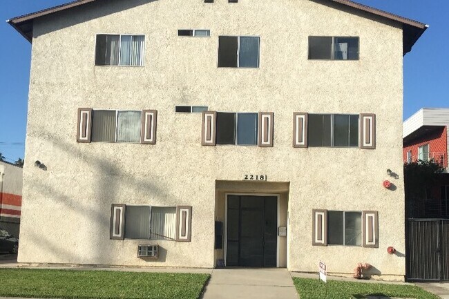 2218 Yosemite Dr. N.º 211 - 2218 Yosemite Dr