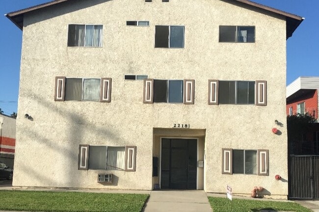 2218 Yosemite Dr. # 116 - 2218 Yosemite Dr